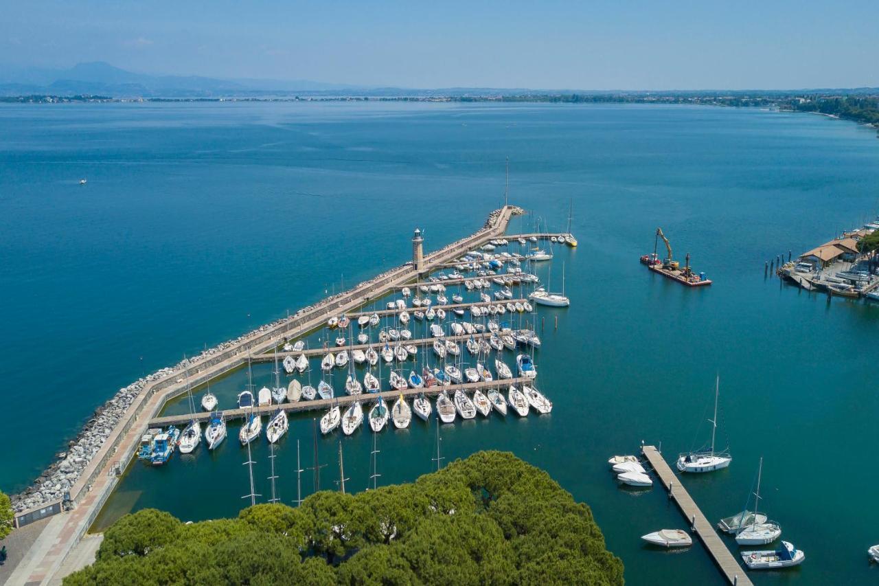 Rivoltella Apt With Pool 600mt From Lake - Happy Rentals Desenzano del Garda Buitenkant foto